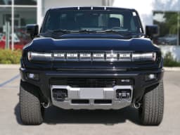 GMC HUMMER EV Pickup 2X e4WD Crew Cab 2026 — side view