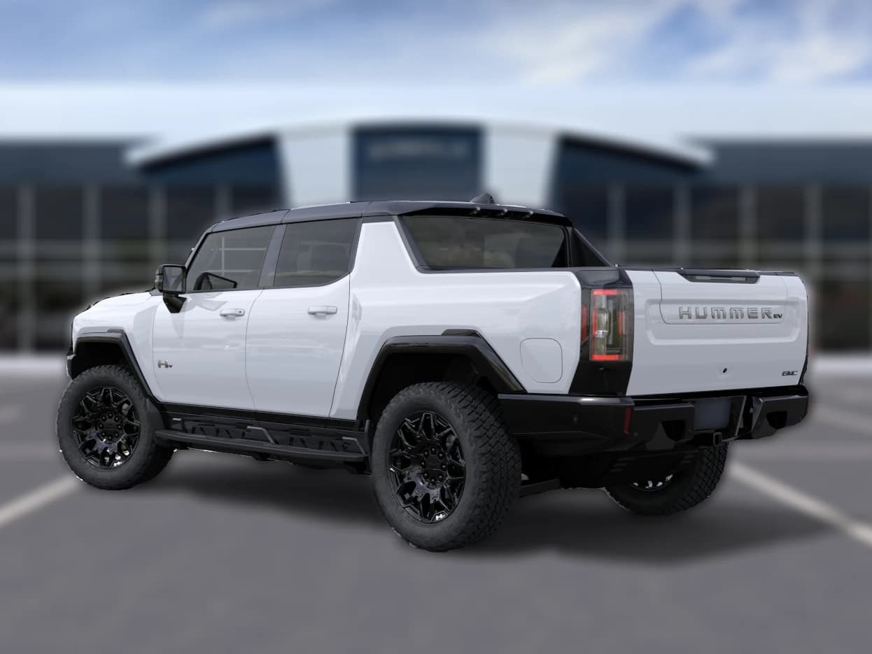 GMC HUMMER EV Pickup 2X e4WD Crew Cab 2026 — side view