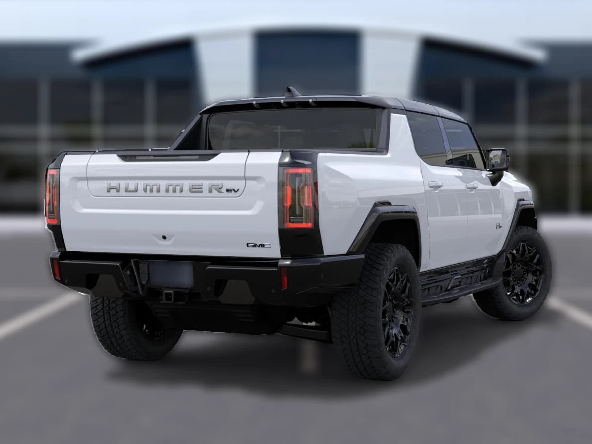 GMC HUMMER EV Pickup 2X e4WD Crew Cab 2026 — side view