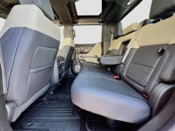 GMC HUMMER EV Pickup 2X e4WD Crew Cab 2026 — side view