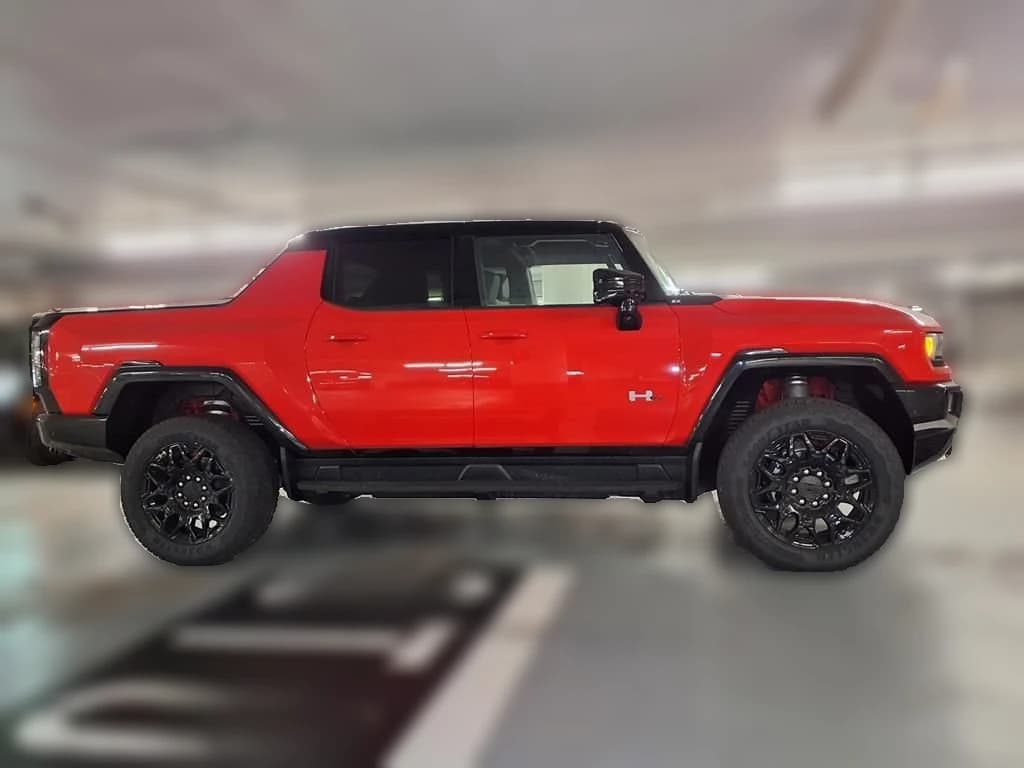 GMC HUMMER EV Pickup 2X e4WD Crew Cab 2026 — side view