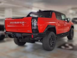 GMC HUMMER EV Pickup 2X e4WD Crew Cab 2026 — side view