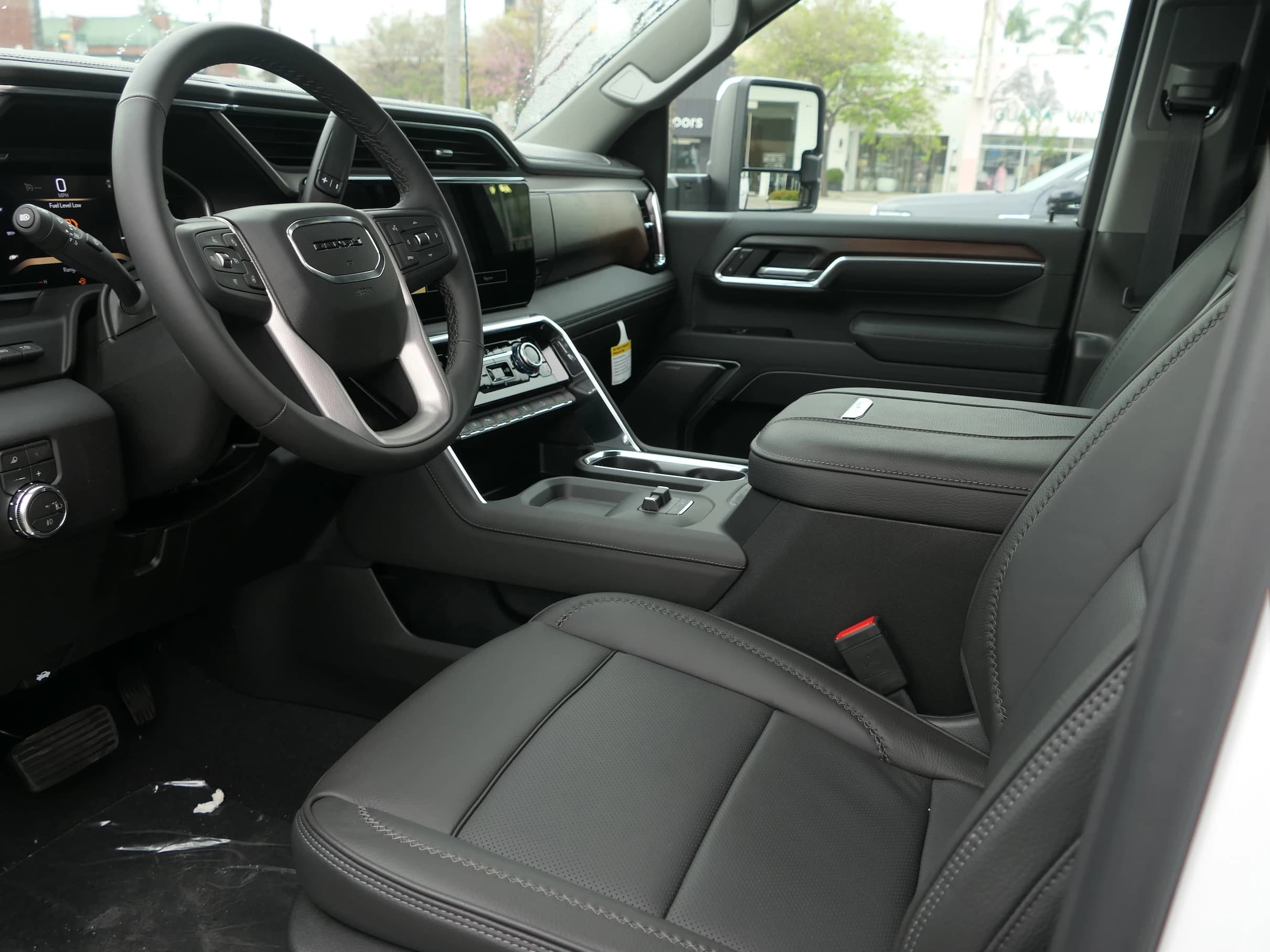 GMC Sierra 2500HD Denali 4WD Crew Cab 159" 2026 — side view