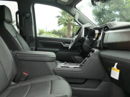 GMC Sierra 2500HD Denali 4WD Crew Cab 159" 2026 — side view