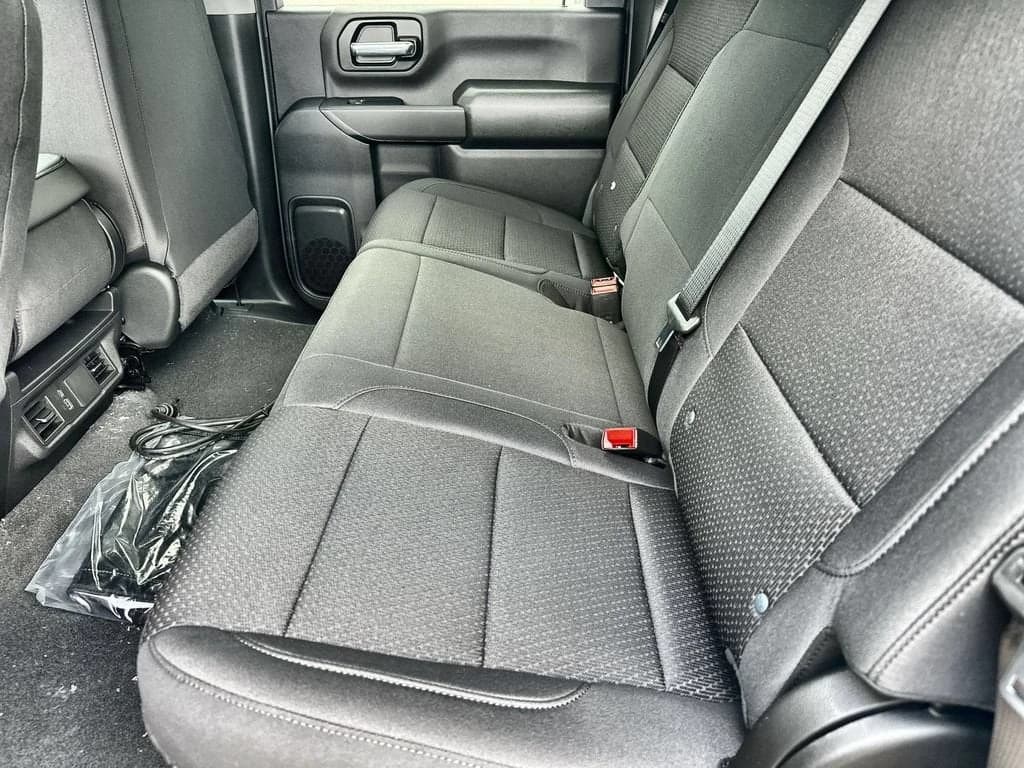 GMC Sierra 3500HD Pro 4WD Crew Cab 172" 2026 — side view
