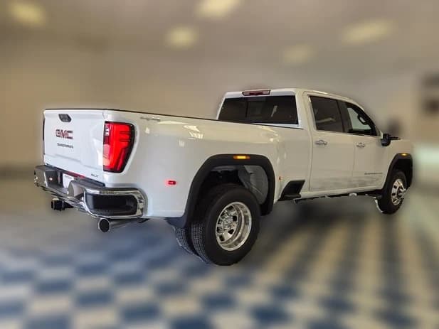 GMC Sierra 3500HD SLT 4WD Crew Cab 172" 2026 — side view