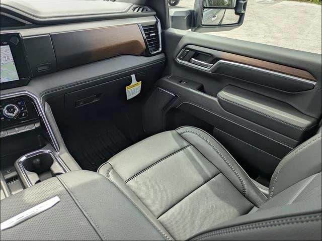 GMC Sierra 3500HD Denali 4WD Crew Cab 159" 2026 — side view