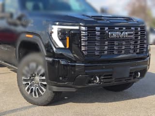 GMC Sierra 2500HD Denali Ultimate 4WD Crew Cab 159"