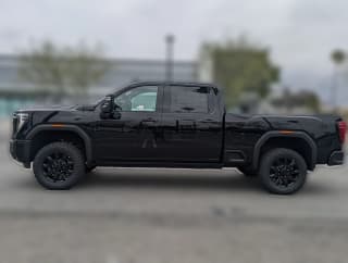 GMC Sierra 2500HD Denali Ultimate 4WD Crew Cab 159"