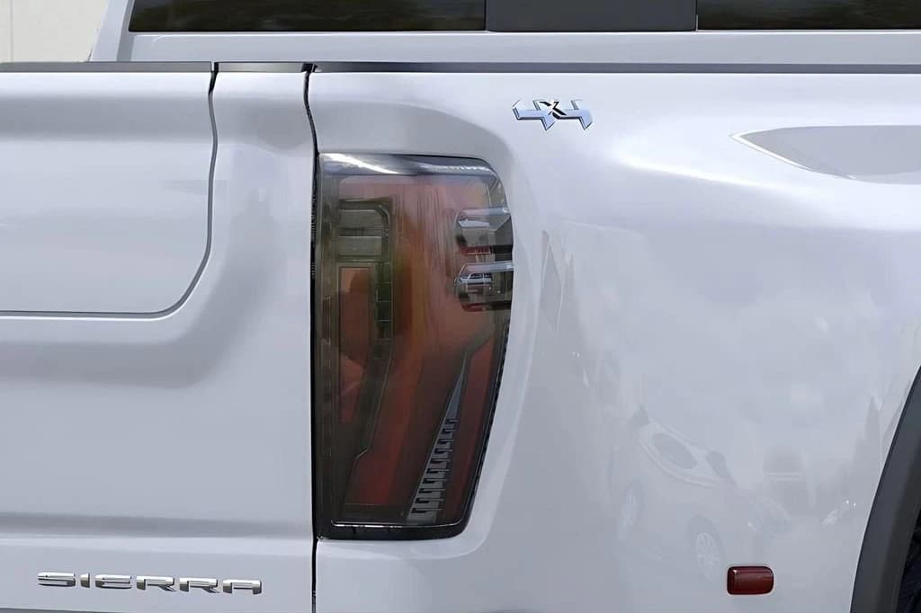 GMC Sierra 3500HD Denali Ultimate 4WD Crew Cab 172" 2026 — side view