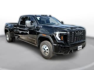GMC Sierra 3500HD Denali Ultimate 4WD Crew Cab 159"