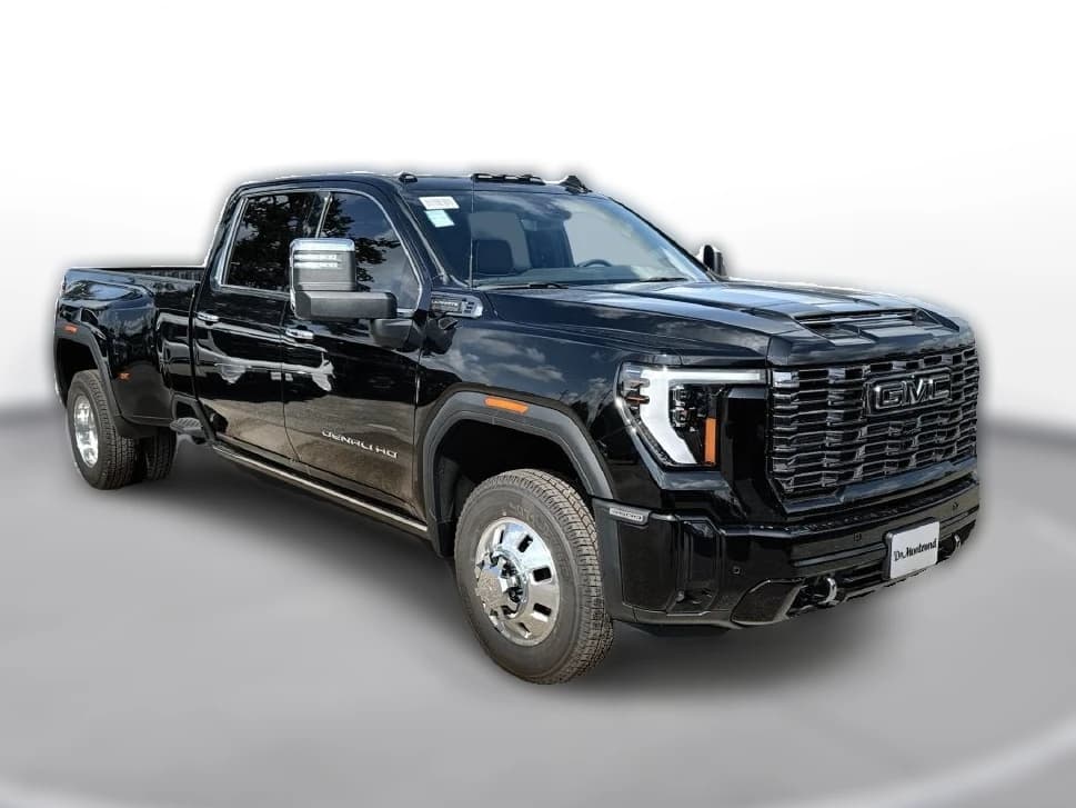 GMC Sierra 3500HD Denali Ultimate 4WD Crew Cab 159" 2026 — side view