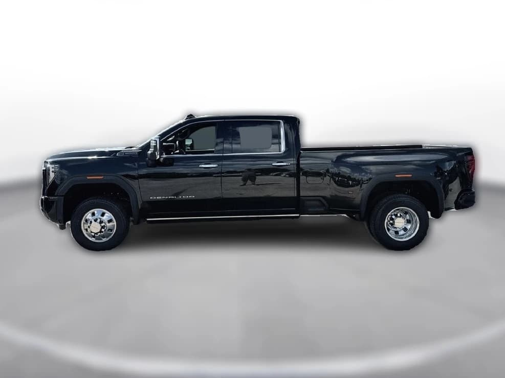 GMC Sierra 3500HD Denali Ultimate 4WD Crew Cab 159" 2026 — side view