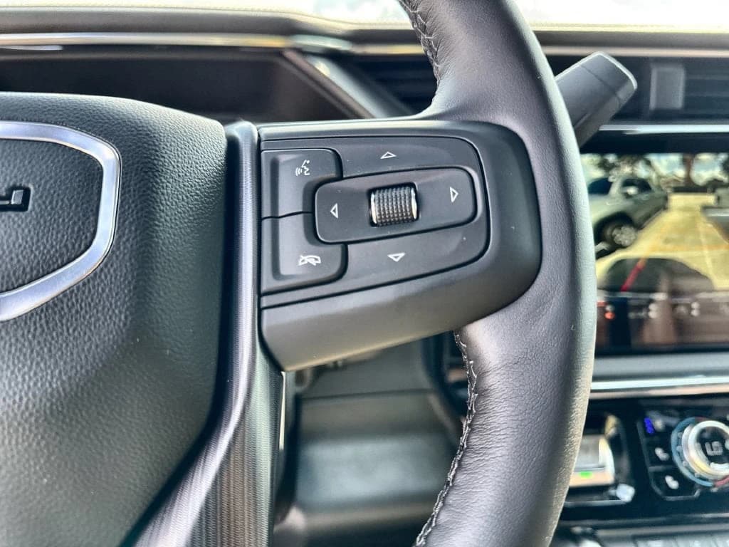 GMC Sierra 3500HD Denali Ultimate 4WD Crew Cab 159" 2026 — side view