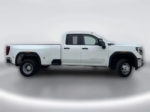 GMC Sierra 3500HD Pro 2WD Double Cab 162" 2026 — side view