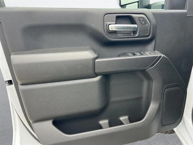 GMC Sierra 3500HD Pro 2WD Double Cab 162" 2026 — side view