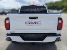 GMC Canyon 2WD Elevation 2WD Crew Cab 2026 — side view