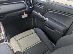 GMC Canyon 2WD Elevation 2WD Crew Cab 2026 — side view