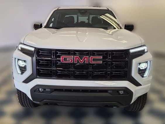 GMC Canyon 2WD Elevation 2WD Crew Cab 2026 — side view