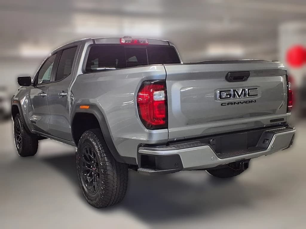 GMC Canyon 2WD Elevation 2WD Crew Cab 2026 — side view