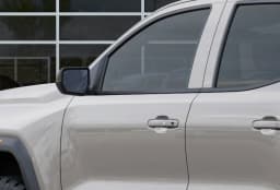 GMC Canyon 4WD Elevation 4WD Crew Cab 2026 — side view