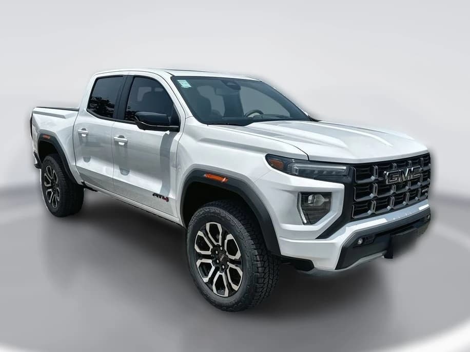 GMC Canyon 4WD AT4 4WD Crew Cab 2026 — side view