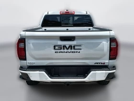 GMC Canyon 4WD AT4 4WD Crew Cab 2026 — side view