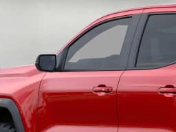 GMC Canyon 4WD AT4 4WD Crew Cab 2026 — side view