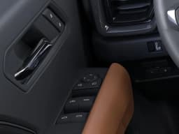 GMC Canyon 4WD AT4 4WD Crew Cab 2026 — side view
