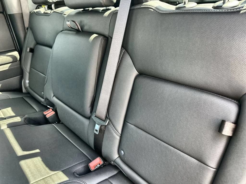 GMC Sierra 1500 SLT 2WD Crew Cab 147" 2026 — side view