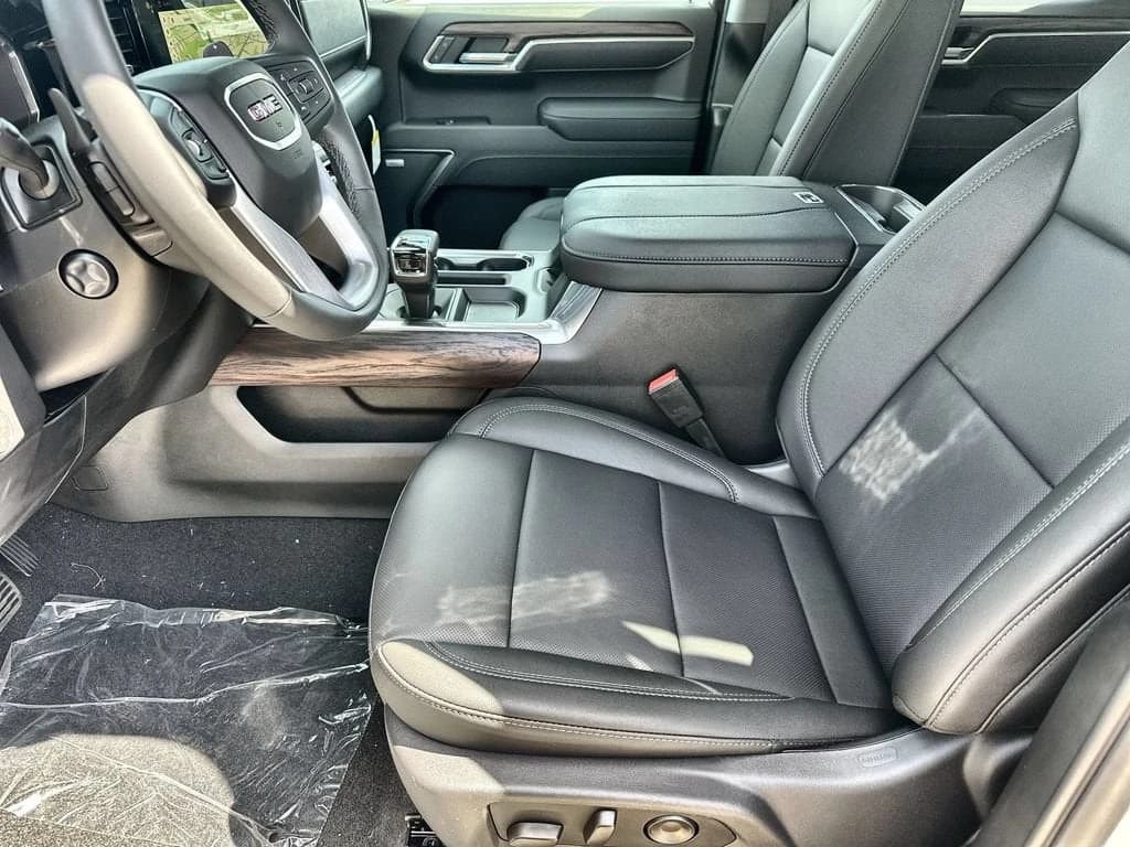 GMC Sierra 1500 SLT 2WD Crew Cab 147" 2026 — side view