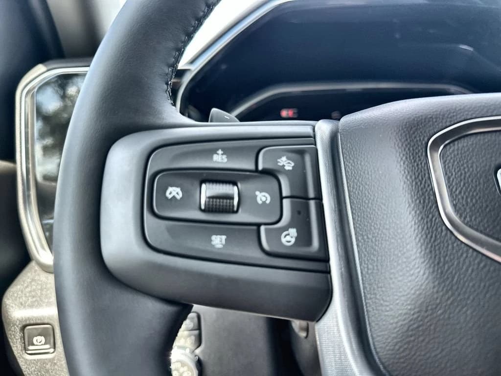 GMC Sierra 1500 SLT 2WD Crew Cab 147" 2026 — side view