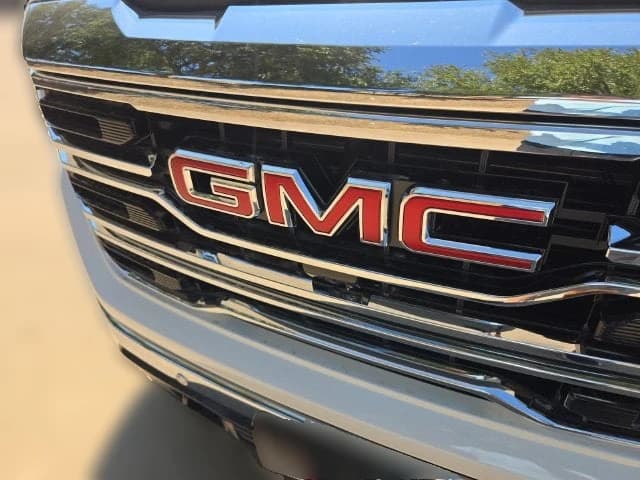 GMC Sierra 1500 SLT 2WD Crew Cab 147" 2026 — side view