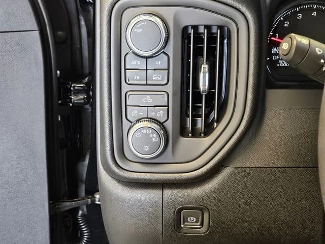 GMC Sierra 1500 Pro 4WD Crew Cab 147" 2026 — side view