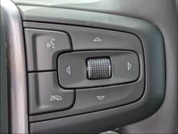 GMC Sierra 1500 Elevation 4WD Double Cab 147" 2026 — side view