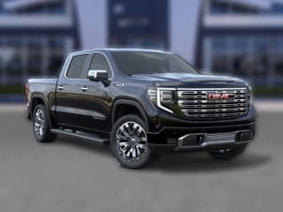 GMC Sierra 1500 Denali 4WD Crew Cab 147"