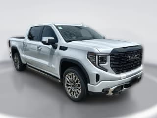 GMC Sierra 1500 Denali Ultimate 4WD Crew Cab 147"