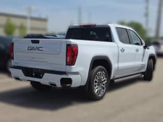 GMC Sierra 1500 Denali Ultimate 4WD Crew Cab 147"