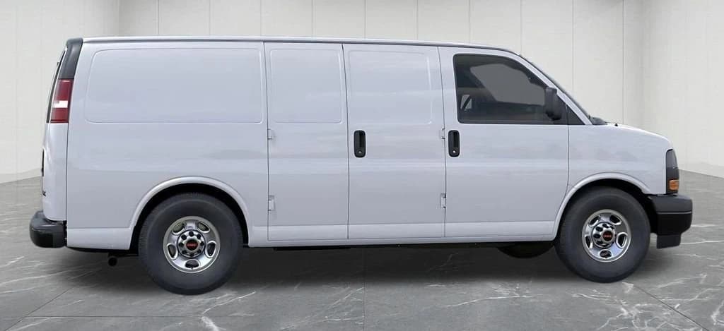 GMC Savana Cargo Van Work Van RWD 2500 135" 2025 — side view