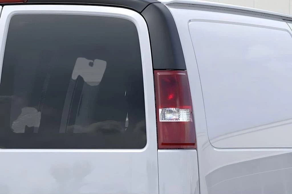 GMC Savana Cargo Van Work Van RWD 2500 135" 2025 — side view