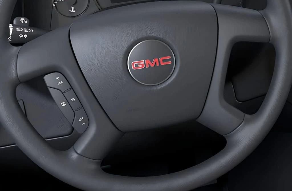 GMC Savana Cargo Van Work Van RWD 2500 135" 2025 — side view