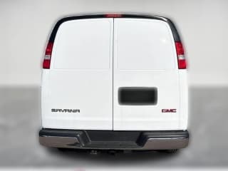 GMC Savana Cargo Van Work Van RWD 2500 135"