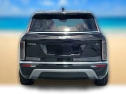 Cadillac VISTIQ Luxury AWD 4dr 2027 — side view