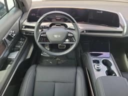 Cadillac VISTIQ Luxury AWD 4dr 2027 — side view