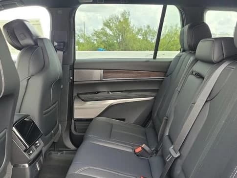 Cadillac VISTIQ Luxury AWD 4dr 2027 — side view