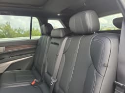 Cadillac VISTIQ Luxury AWD 4dr 2027 — side view