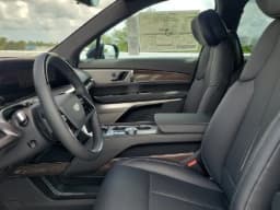 Cadillac VISTIQ Luxury AWD 4dr 2027 — side view