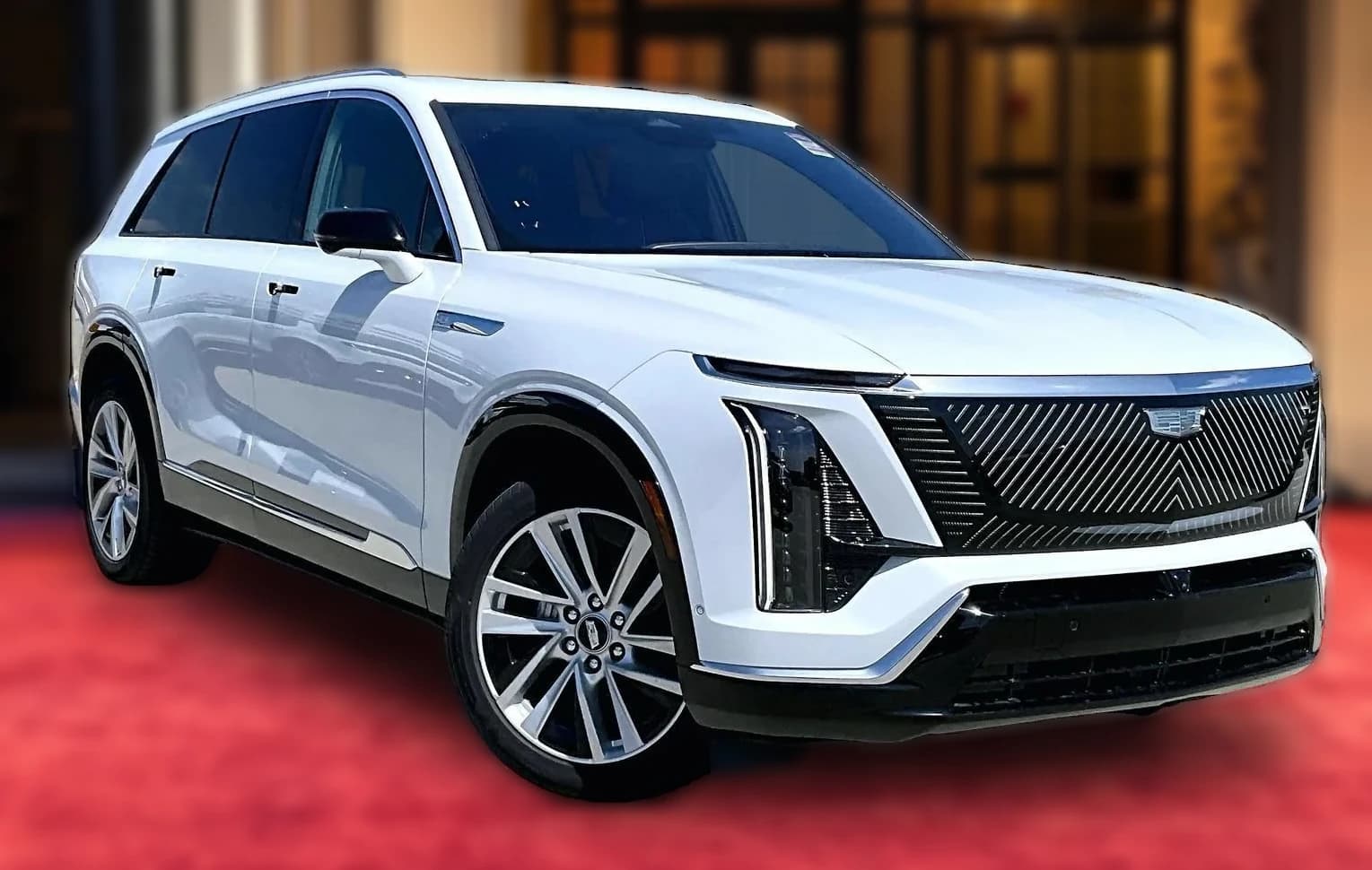 Cadillac VISTIQ Luxury AWD 4dr 2027 — side view