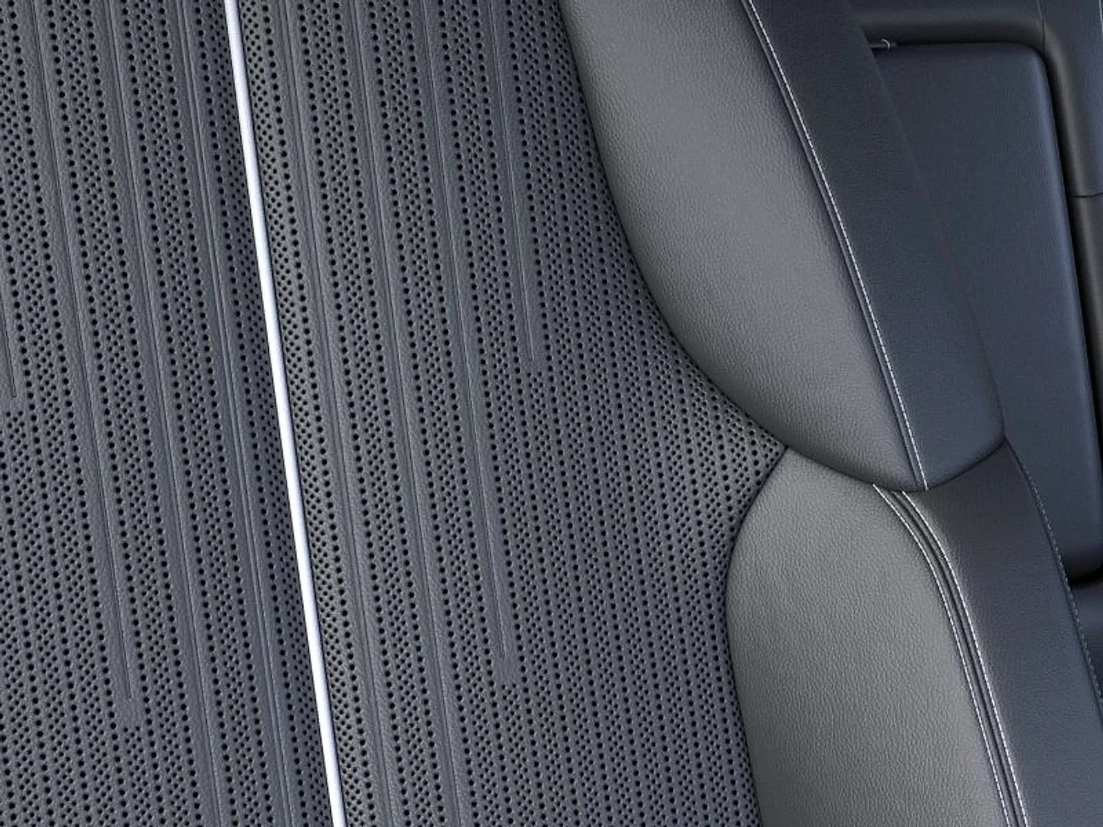 Cadillac VISTIQ Luxury AWD 4dr 2027 — side view