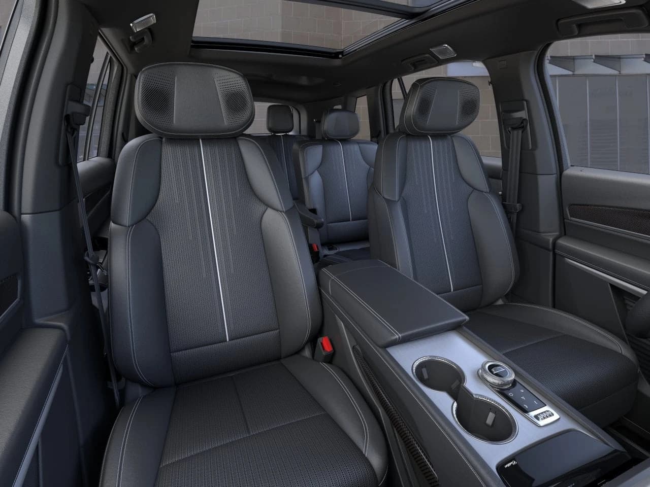 Cadillac VISTIQ Luxury AWD 4dr 2027 — side view